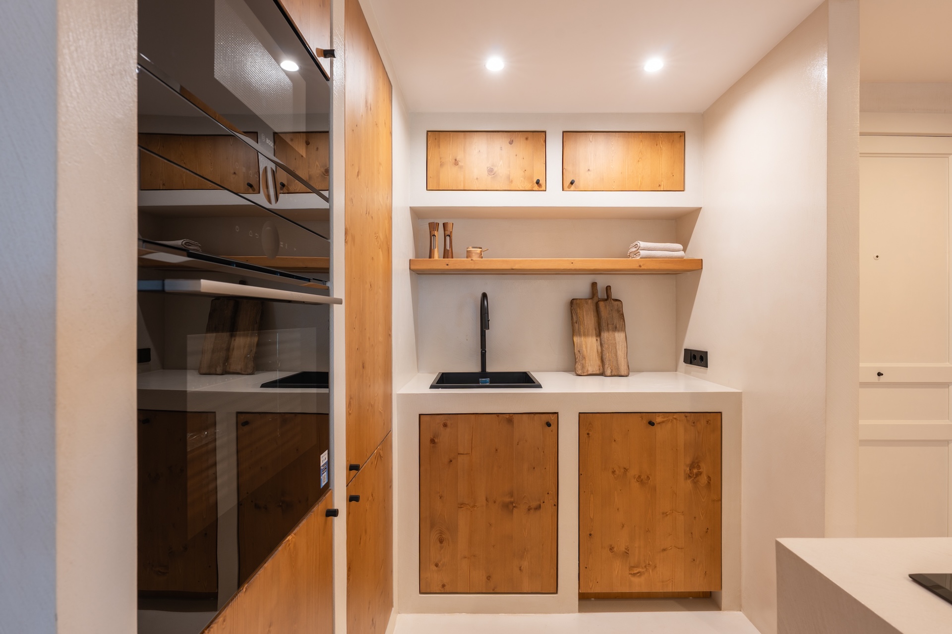 Resa Estates apartment for sale Botafoch Ibiza kitchen 2.jpg